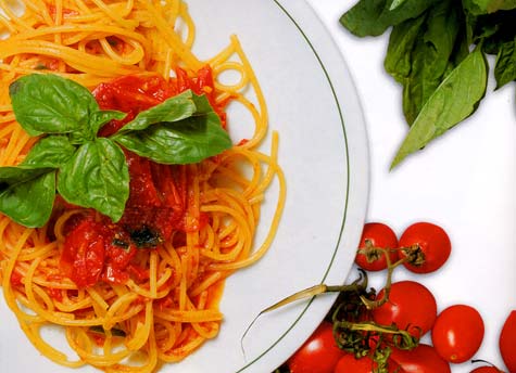 Spaghetti with Italian Meatballs in Tomato Sauce