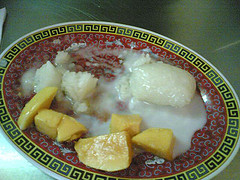 Rice with Mangoe and Coconut Milk