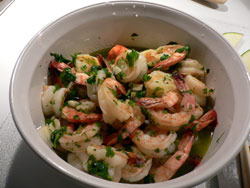 Unpeeled Shrimp in Vermouth and Garlic Sauce
